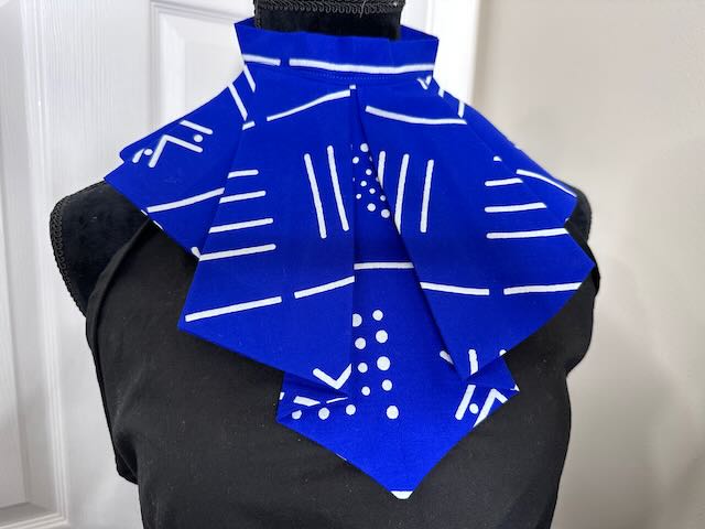 Jabot Collar - Brillance